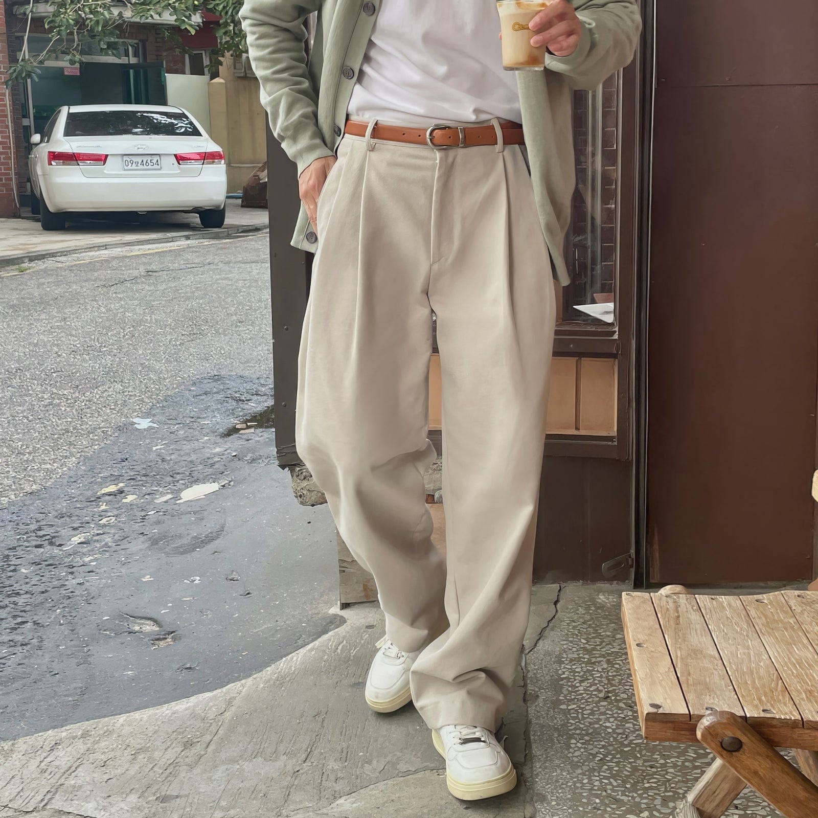 RT No. 13016 PLEATED CREAM STRAIGHT PANTS – REALTAKAI