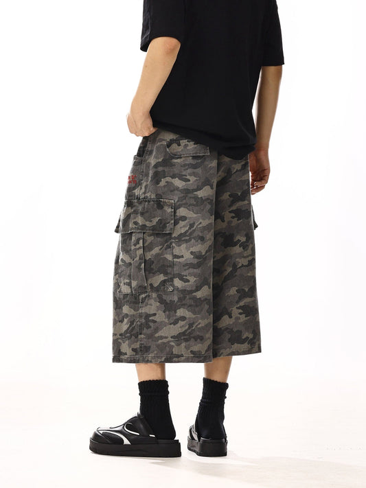 RT No. 13004 GREENLAND CAMO SHORTS