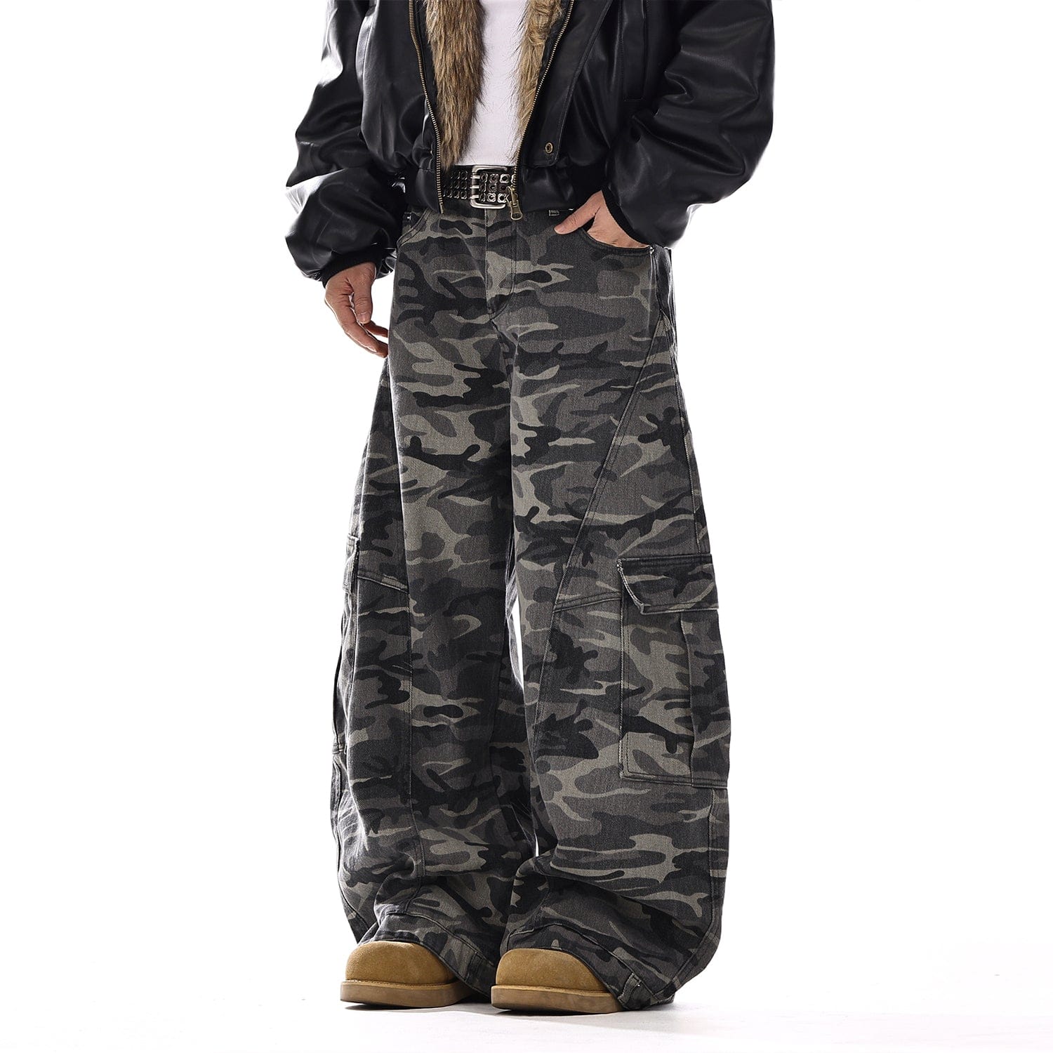 RT No. 12552 WOODLAND CAMO BAGGY CARGO PANTS – REALTAKAI