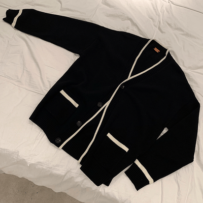 RT No. 2250 BLACK KNITTED CARDIGAN