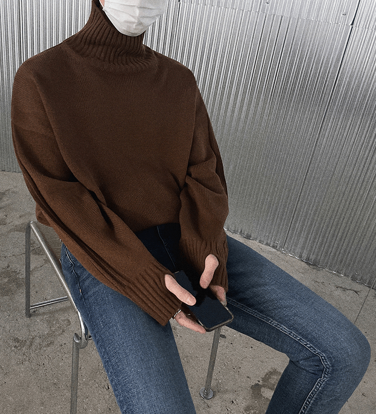 RT No. 6216 KNITTED TURTLENECK SWEATER