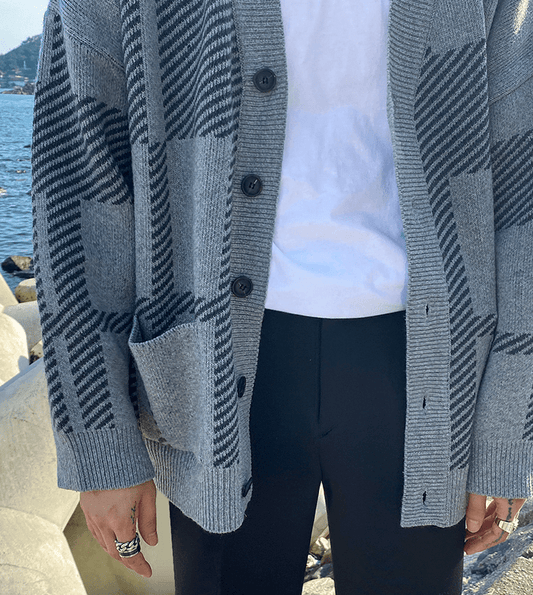 RT No. 3218 GRAY PLAID CARDIGAN