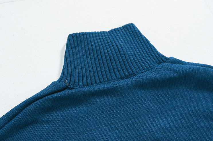 RT No. 6216 KNITTED TURTLENECK SWEATER