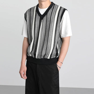 RT No. 9168 KNIT WOOLEN VERTICAL STRIPED VEST