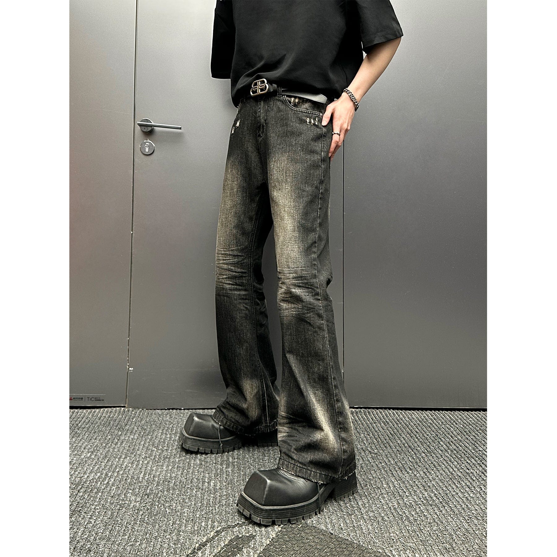 RT No. 9154 WASHED BLACK DENIM STRAIGHT FLARED JEANS