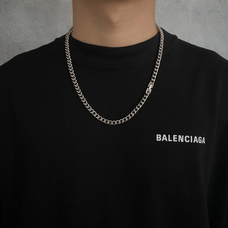 ESSENTIAL CHAIN NECKLACE