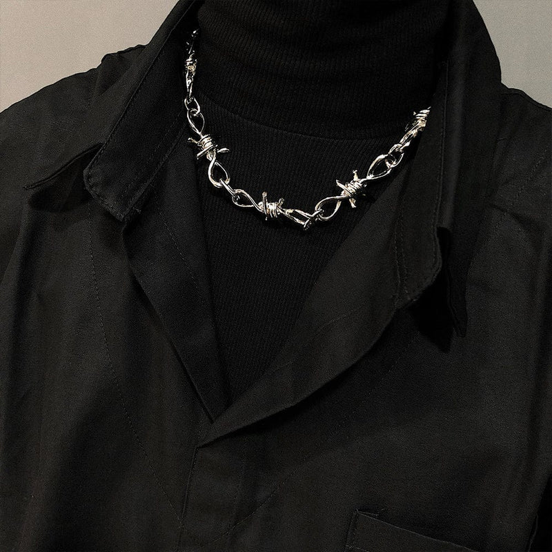 THORN CHAIN NECKLACE